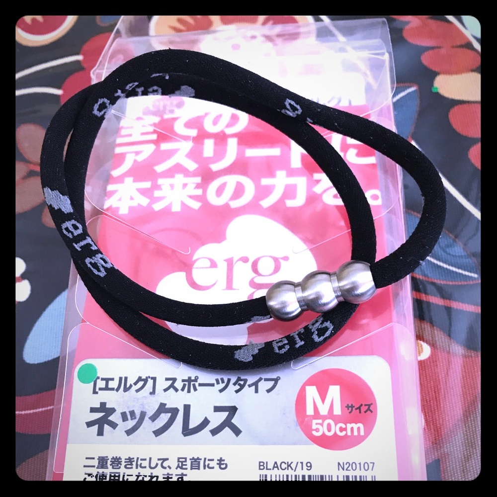 ERG Sports necklace for athletes gives edge Japan